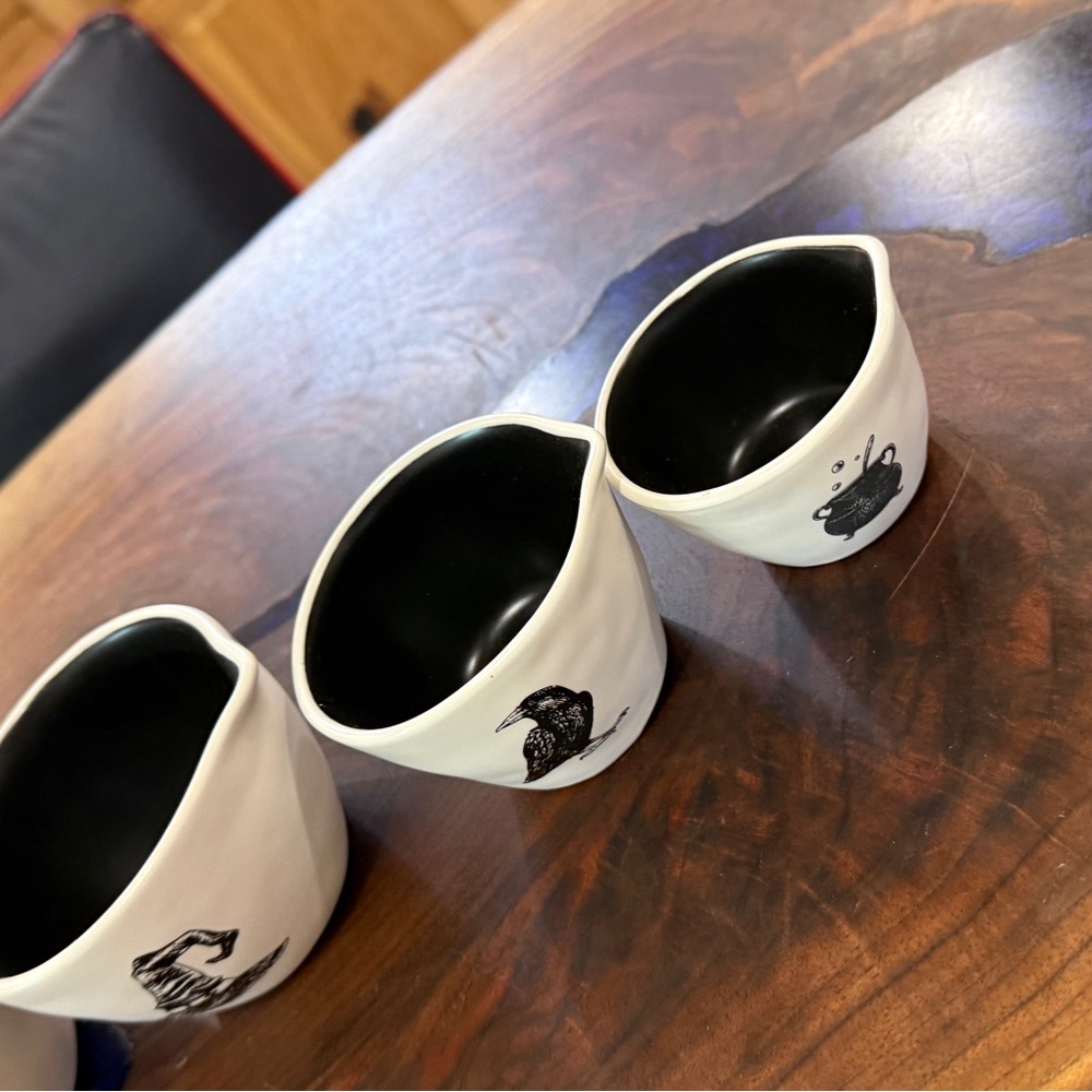 New! Rae Dunn Measuring cups - Picture 8 of 9